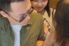 小逗逗和小帅哥的视频,小逗逗与小帅哥的欢乐时光
